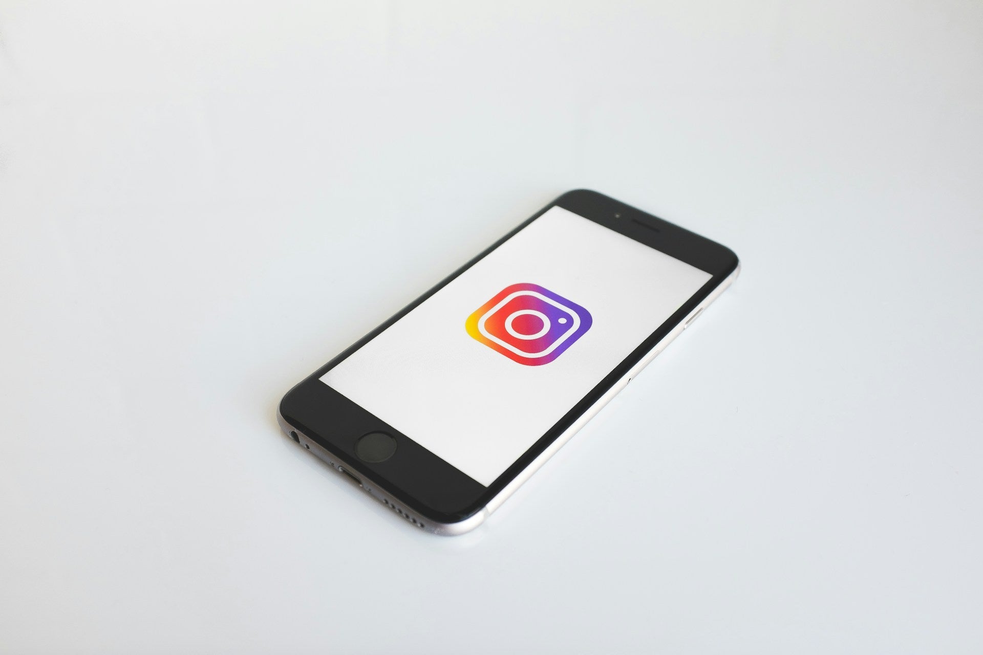Boost Your Music's Exposure with Effective Instagram Blog Post Campaigns - Organic Music Marketing